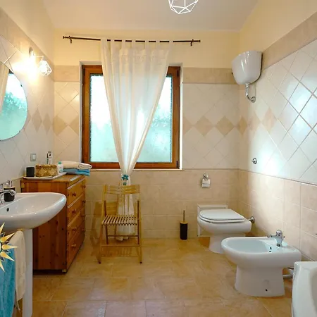 Casa Dell'artista - Ampio In Zona Tranquilla E Apartment *
