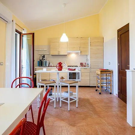 Lägenhet Casa Dell'artista - Ampio In Zona Tranquilla E