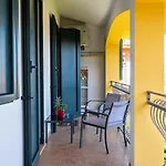 Casa Dell'artista - Ampio In Zona Tranquilla E 아파트