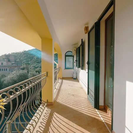 Casa Dell'artista - Ampio In Zona Tranquilla E