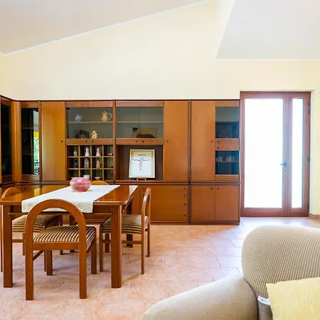 Casa Dell'artista - Ampio In Zona Tranquilla E 아파트 *